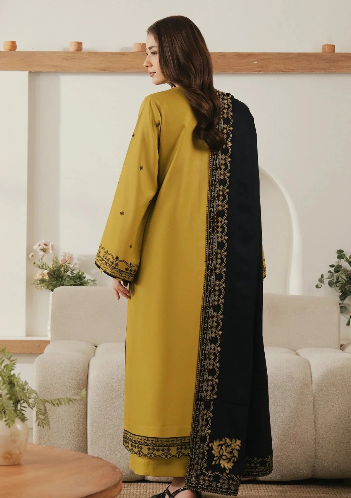 Winter 3PC Dhanak Embroidered Suit - VL1607