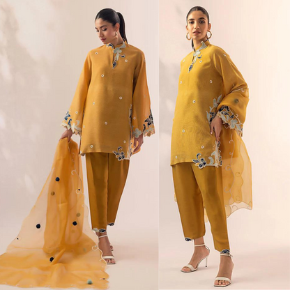 VL820 - 3PC Lawn Embroidered Shirt With Chiffon Embroidered Dupatta