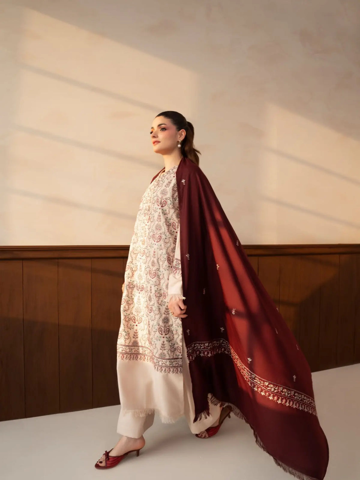 Lazuli - Winter 3PC Dhanak Embroidered Suit - VL 1653