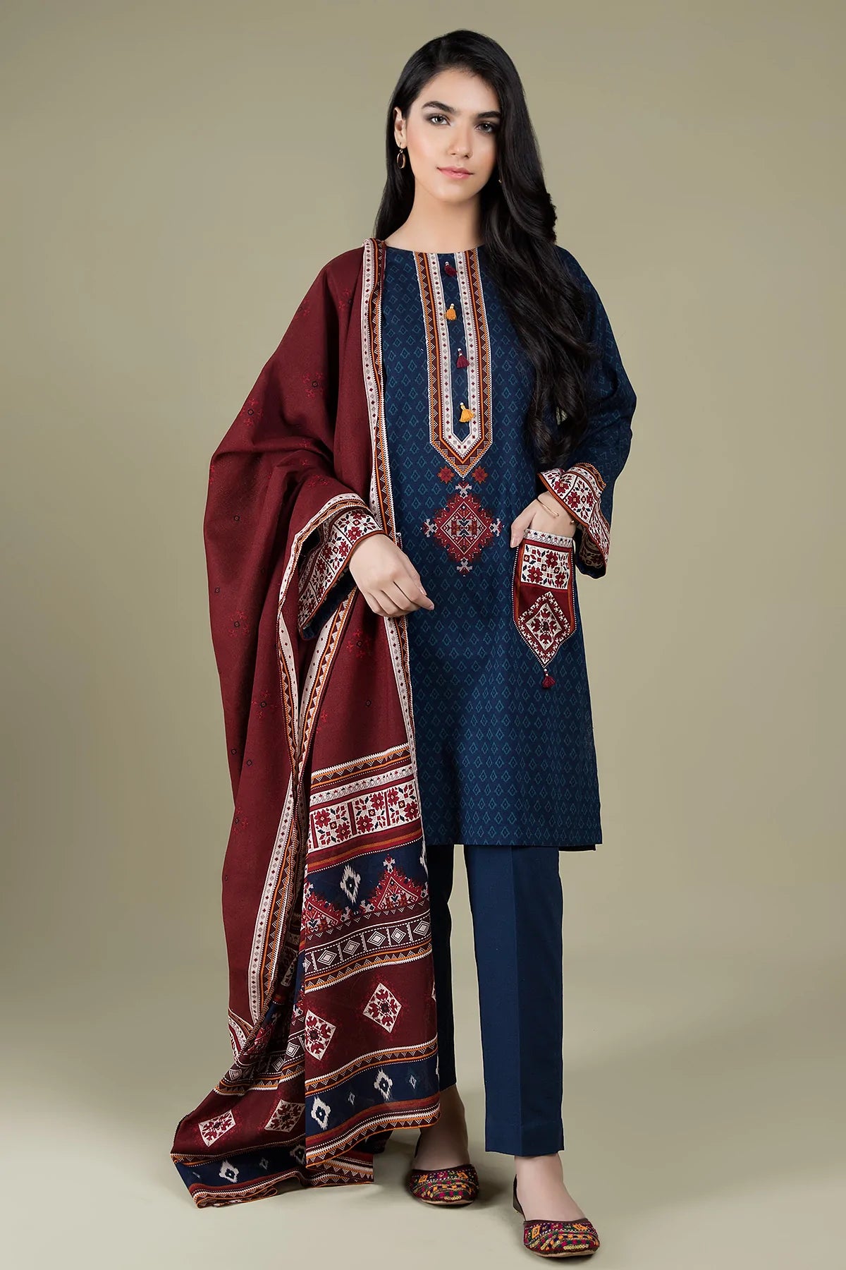 VL2094 3PC Linen Embroidered suit with Embroidered Shawll